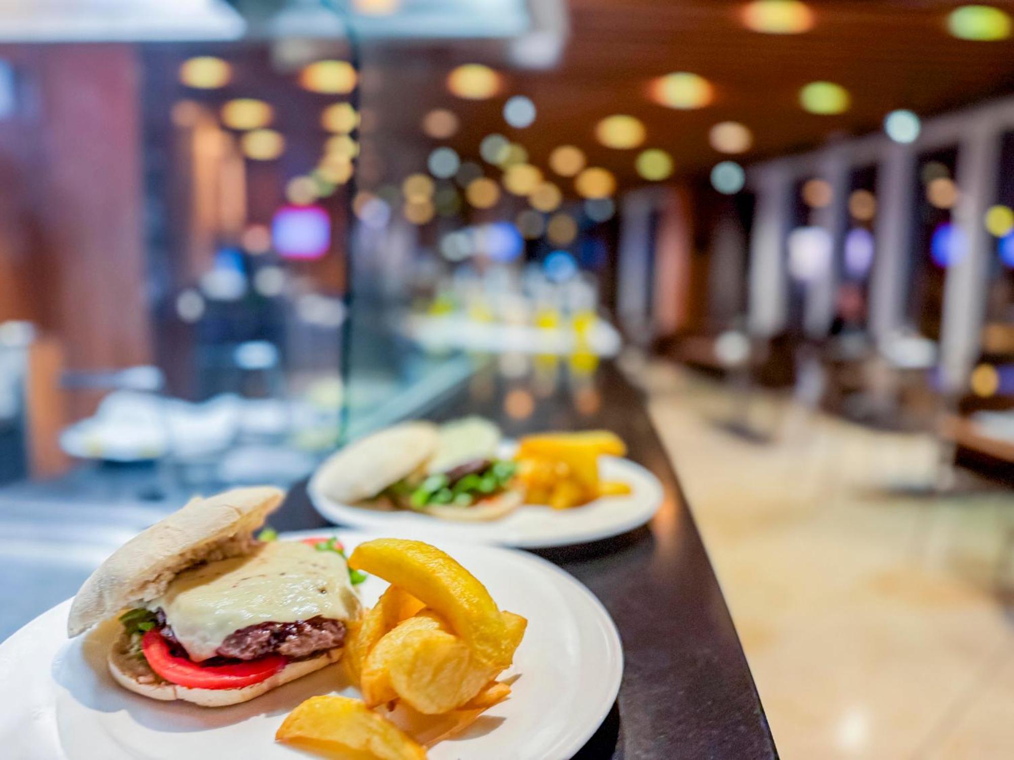 Hotel Jardines De Uleta Suites Vitoria-Gasteiz Eksteriør billede