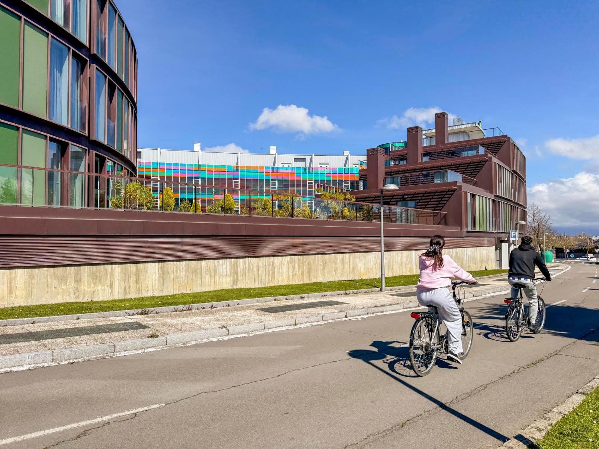 Hotel Jardines De Uleta Suites Vitoria-Gasteiz Eksteriør billede
