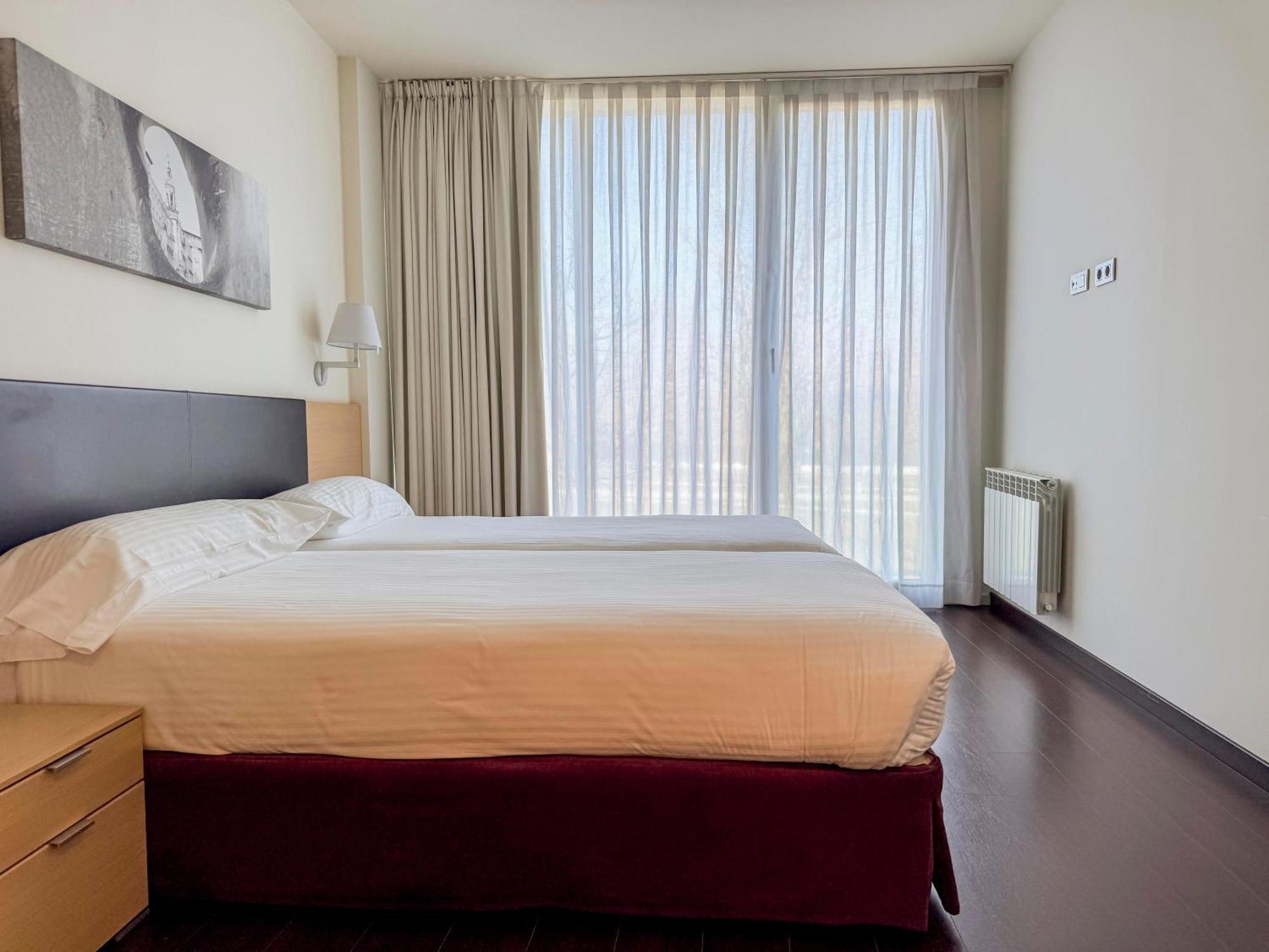 Hotel Jardines De Uleta Suites Vitoria-Gasteiz Eksteriør billede