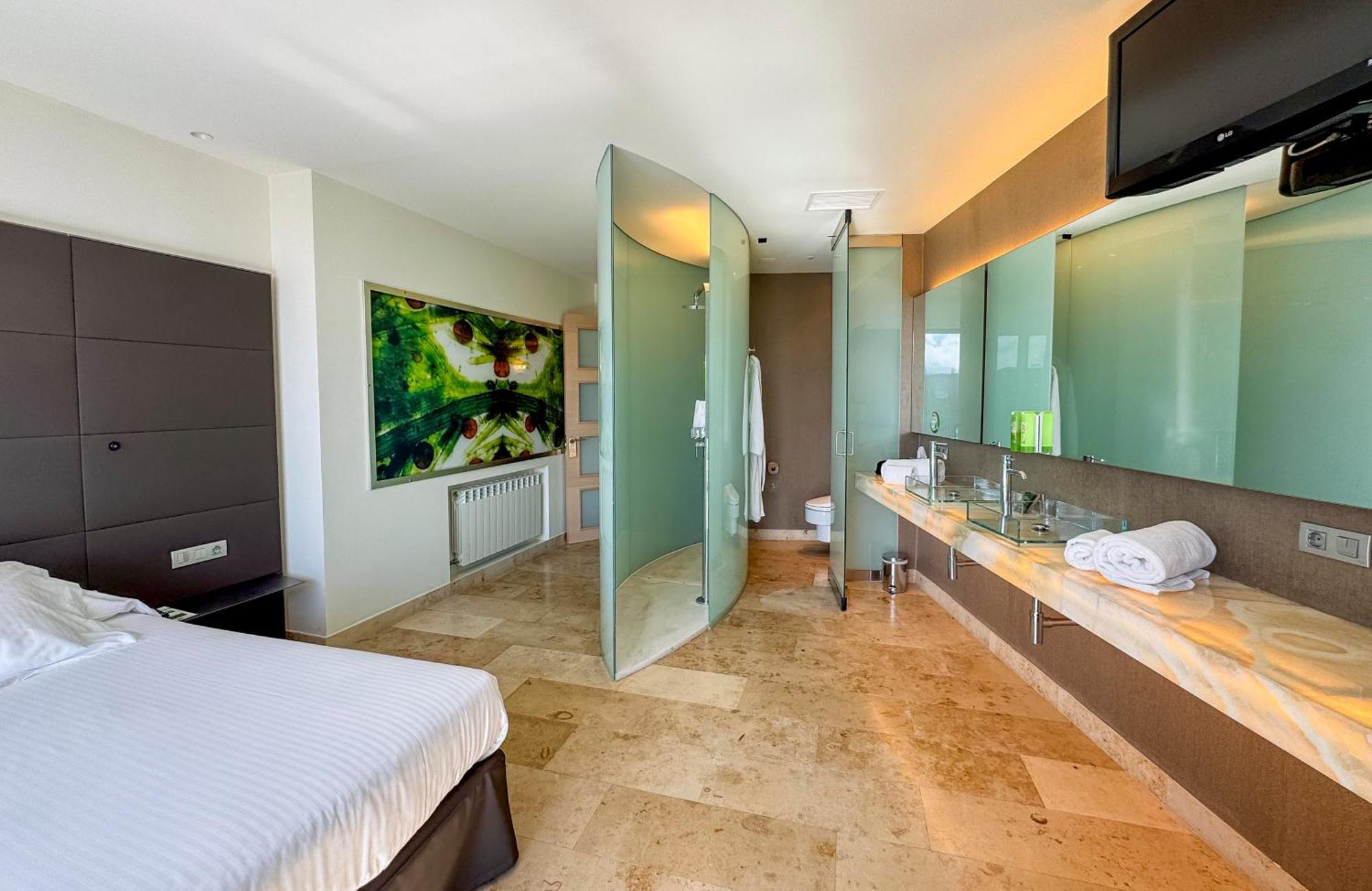 Hotel Jardines De Uleta Suites Vitoria-Gasteiz Eksteriør billede