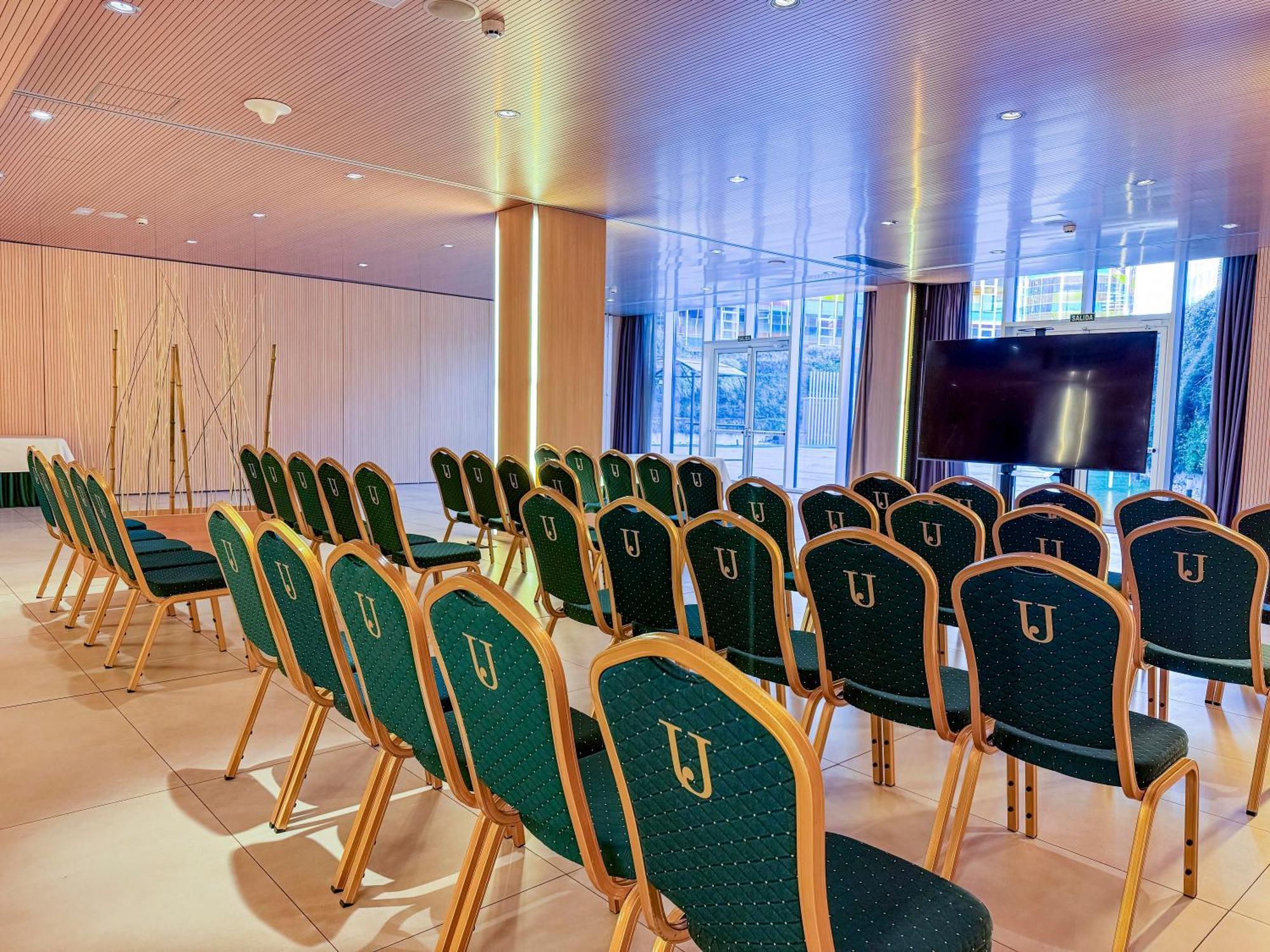Hotel Jardines De Uleta Suites Vitoria-Gasteiz Eksteriør billede